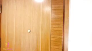 【高颜值校花-小鹿丢了】极品00后美少女，落寞少女以性换租，迷人小嘴吸茎摄魂，被肏表情诱人至极，犹如置身蜜穴，高清1080P原版无水印