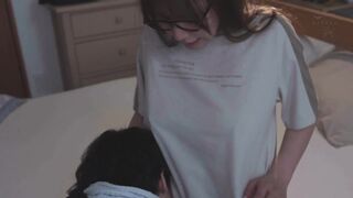DASS-793 国王游戏让我们突然拉近距离，没想到平时内向的巨乳眼镜妹其实超级淫乱，一夜两天甜蜜中出恋爱性爱。。 七海那美