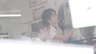 SONE-960 和搬过来的超诱惑人巨乳美少女做爱 梦乃爱华