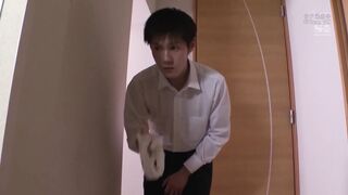 SSNI-546 新模型无码破解 和文学社的学姐桥本有菜同住一间房终身难忘的夜晚 桥本有菜