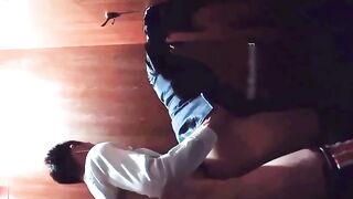 佛山真实事件微信发消息给母狗销售，让她在办公室里掀起裙子给我看！她不肯还说有监控，只好退而求其次带去厕所内射她，叫声太大差点被来卫生间的同事发现，太TM刺激了！