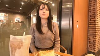 FC2-PPV-4207681 有着整齐黑发以创业为目标的偶像级造型