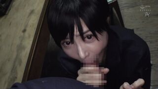 DSOD-009 [中文字幕] 请原谅我男扮女装……这里没有梦想，没有希望，没有救赎。白峰美羽最终沦为大肌霸工友们的精桶肉便器 白峰美羽
