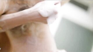 苗條妮妮首次上班与顾客浴室乳交啪啪