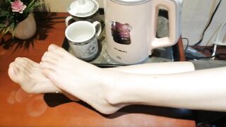 玩弄学生女S航航的美脚 (上部)02