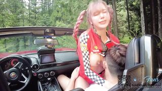 极品樱花妹蜜桃臀女神【naomiiichannel】豪华跑车树林里从车内干到车外