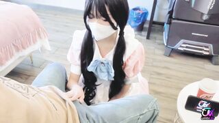 可爱双马尾福利姬【桃喵喵】最新作品，女仆上门做家务被迫激情性爱