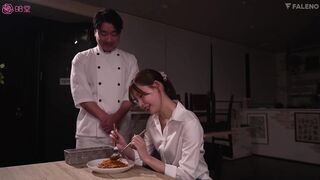 FNS-227 [中文字幕] 临时工十连抽大爆奖 美女 工作能力强！性格超棒的SSS级 明里つむぎ