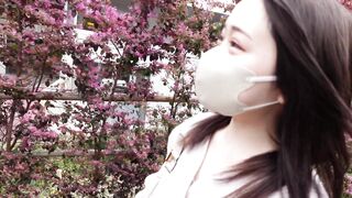 FC2PPV-3499445 一名刚搬到东京的女大学生被带到公园里的小厕所并被强行射精到嘴里